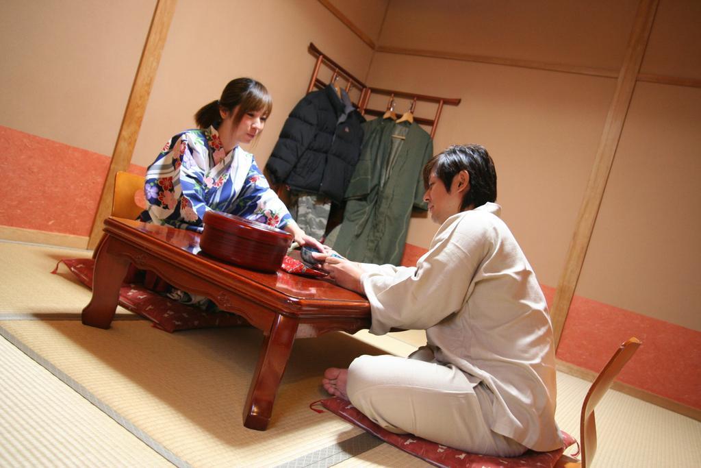 Ban-Ya Hot Spring Inn Yufu Dış mekan fotoğraf