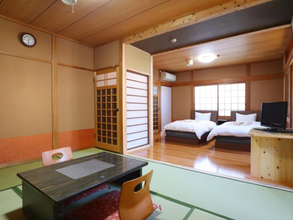 Ban-Ya Hot Spring Inn Yufu Dış mekan fotoğraf