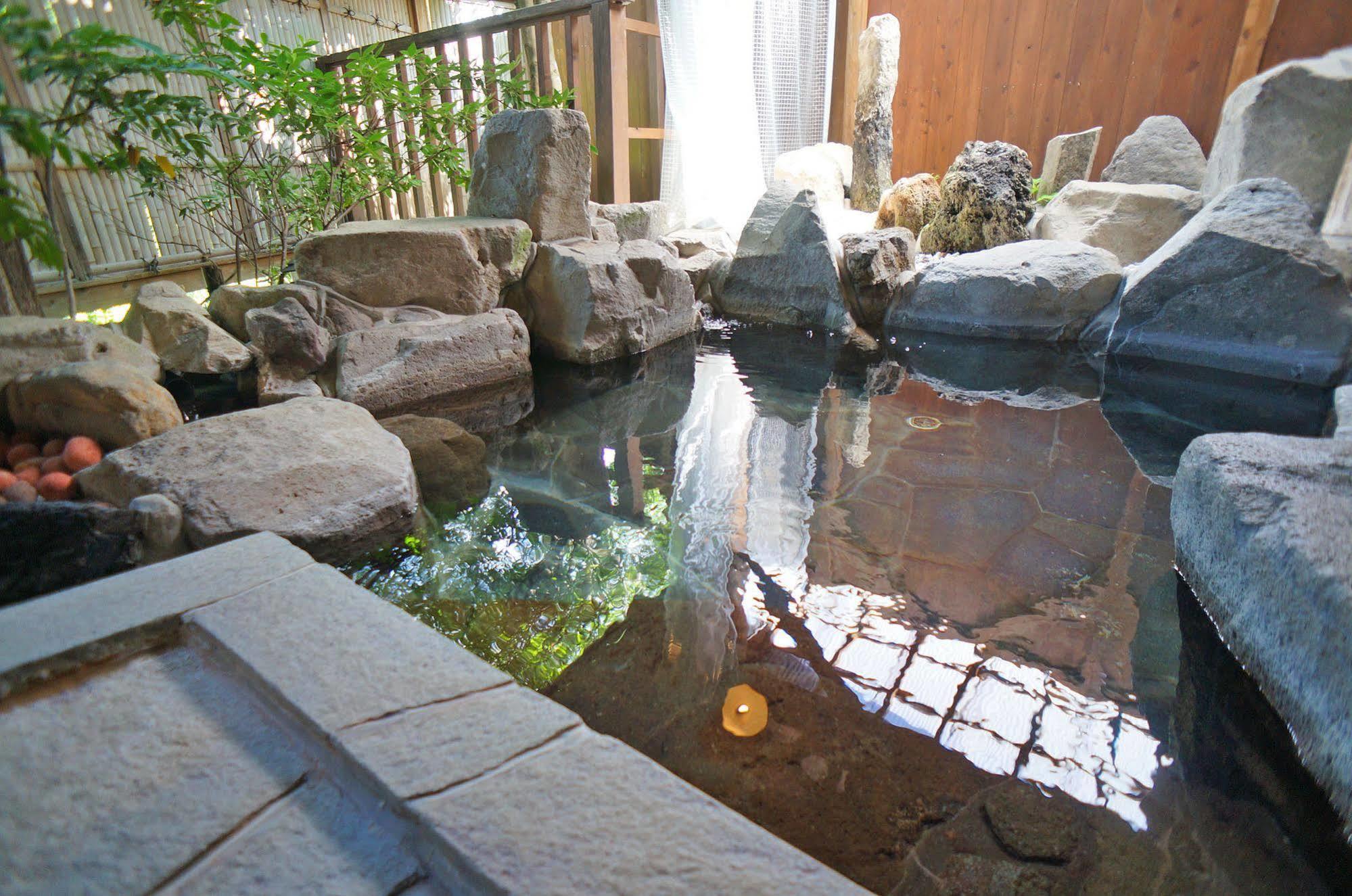 Ban-Ya Hot Spring Inn Yufu Dış mekan fotoğraf