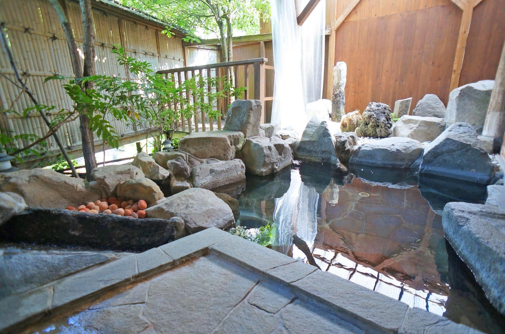 Ban-Ya Hot Spring Inn Yufu Dış mekan fotoğraf