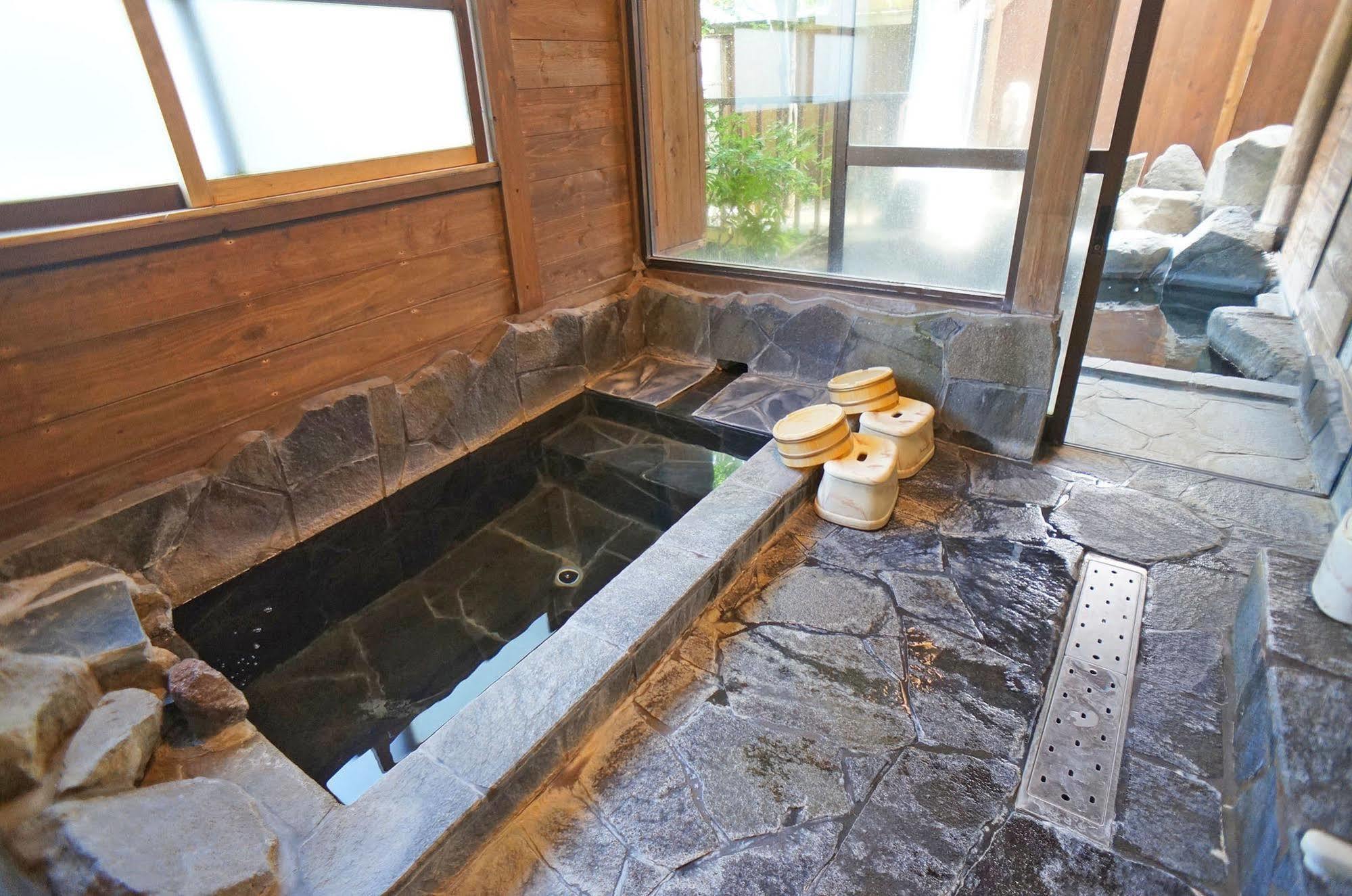 Ban-Ya Hot Spring Inn Yufu Dış mekan fotoğraf