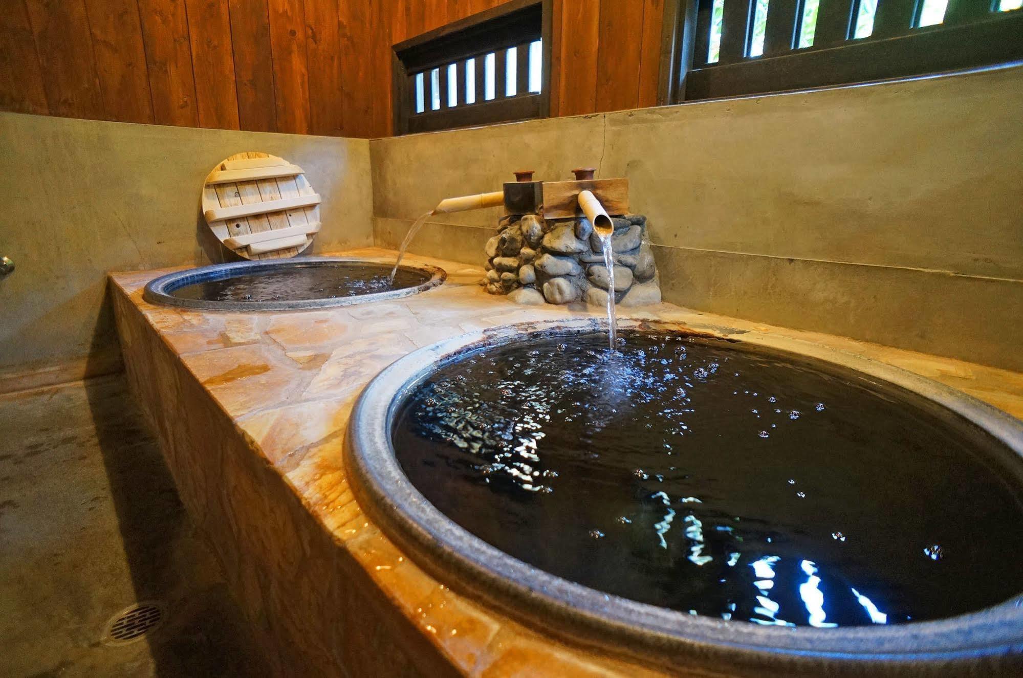 Ban-Ya Hot Spring Inn Yufu Dış mekan fotoğraf
