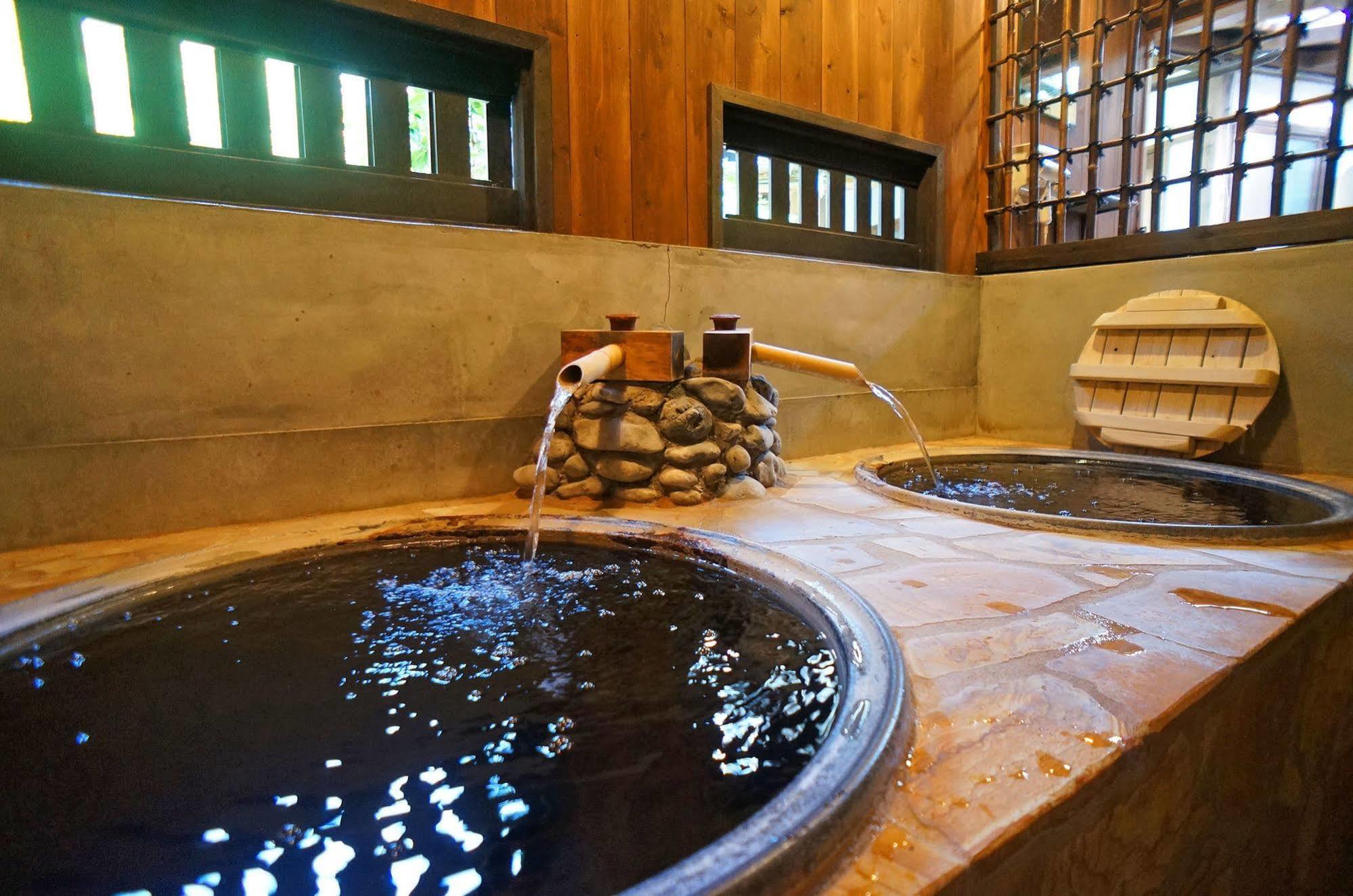 Ban-Ya Hot Spring Inn Yufu Dış mekan fotoğraf